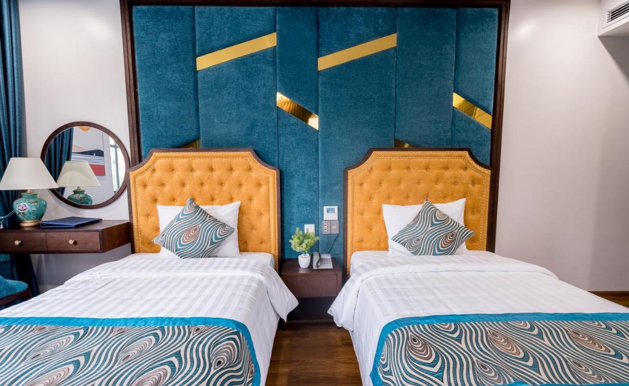 Paris Boutique Hotel Ha Long Exterior foto